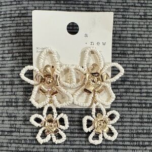a new day White and Gold Flower Earrings